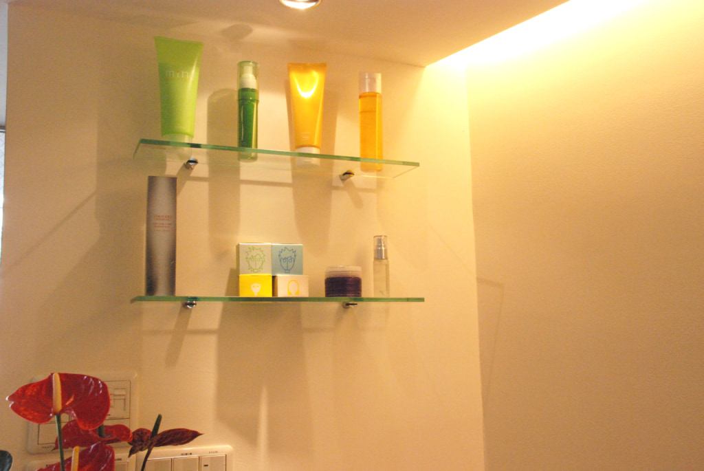 SHOP INFO
